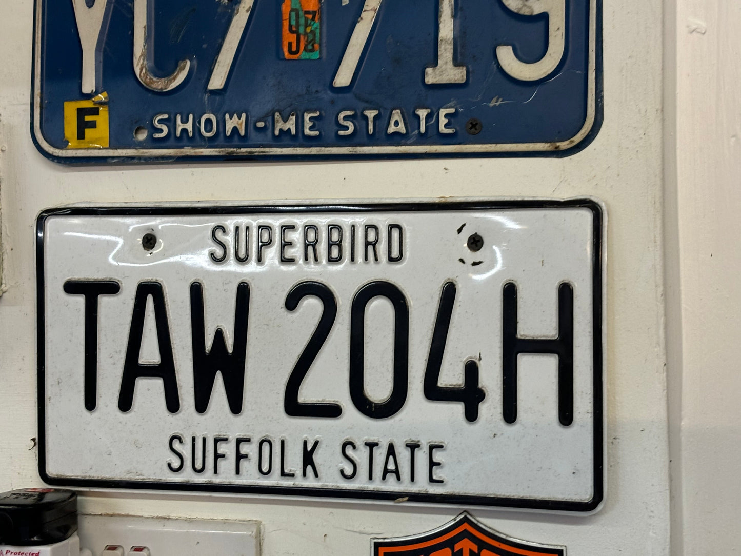 TAW 204H Superbird License Plates