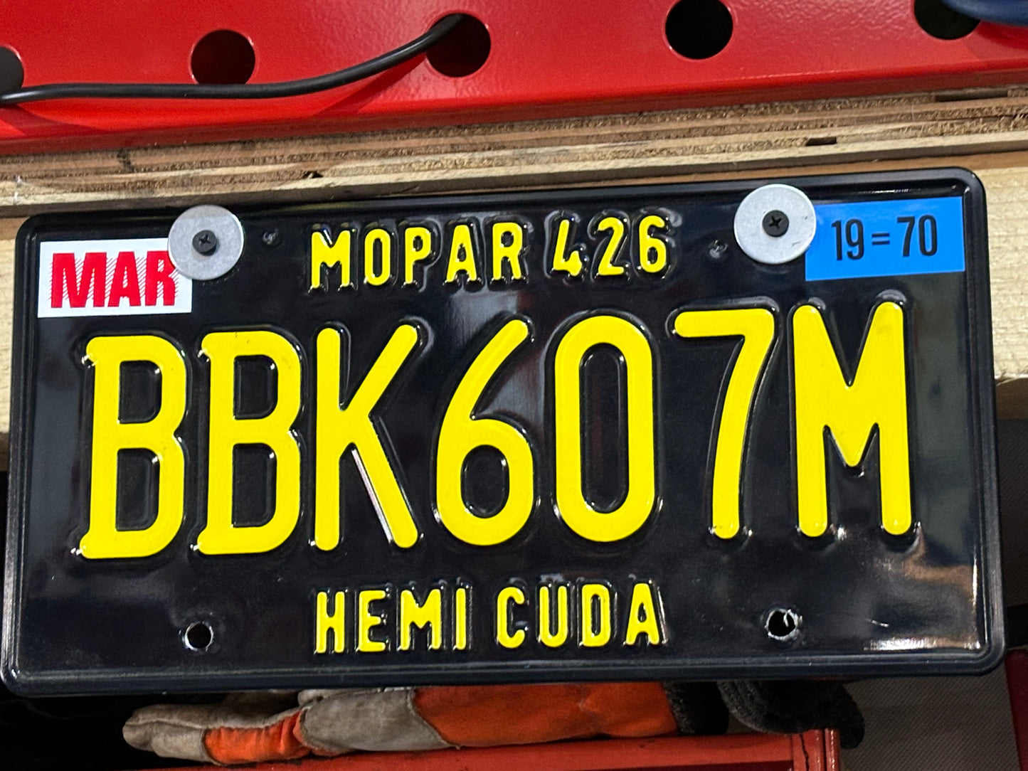 BBK 607M HEMI CUDA License Plate