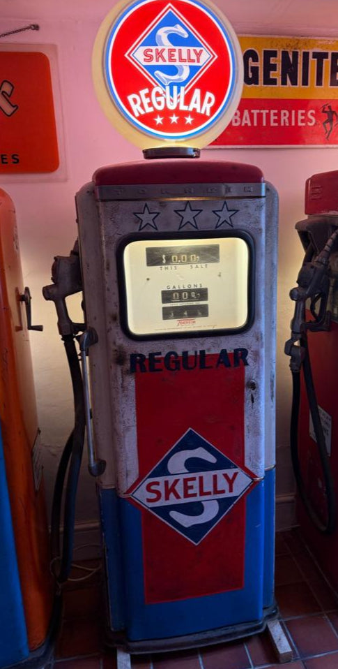 Vintage American Standard Wayne Gas Pump – 1950s