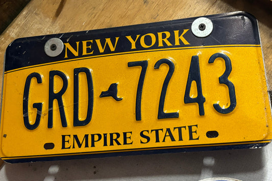 GRD 7243 NEW YORK License Plate